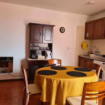 Scenic Comfort Apartment