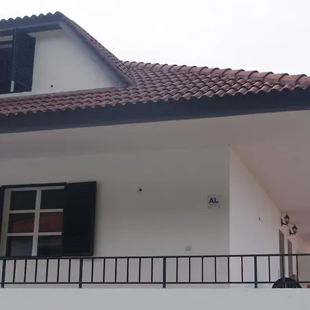 Scenic Comfort Apartament Ponta Delgada (Madeira)